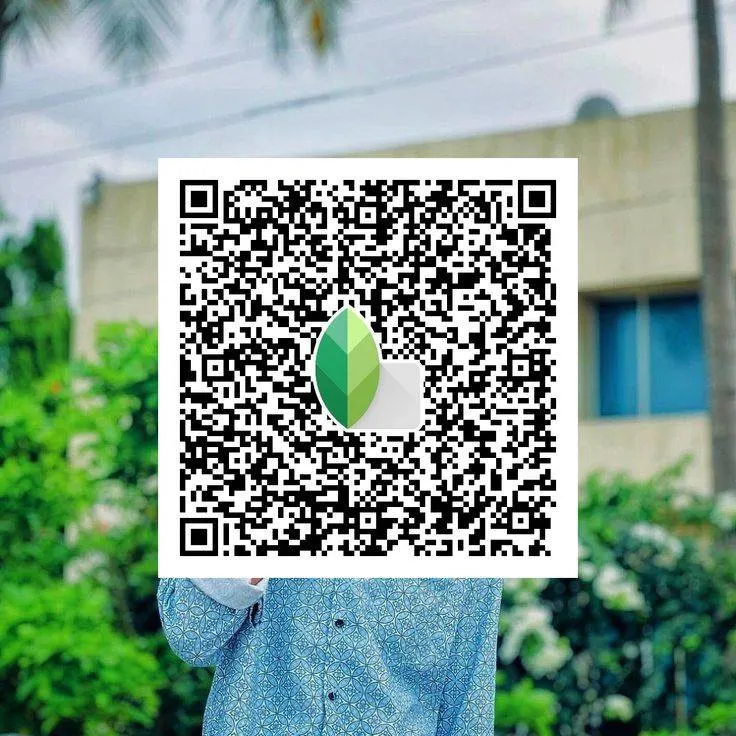 Bright vibrant snapseed qr code