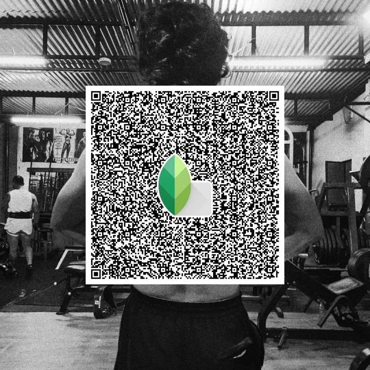 Moody black & white snapseed qr code