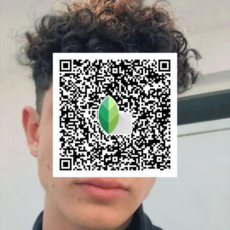 Snapseed-QR-Codes-Face-Smooth